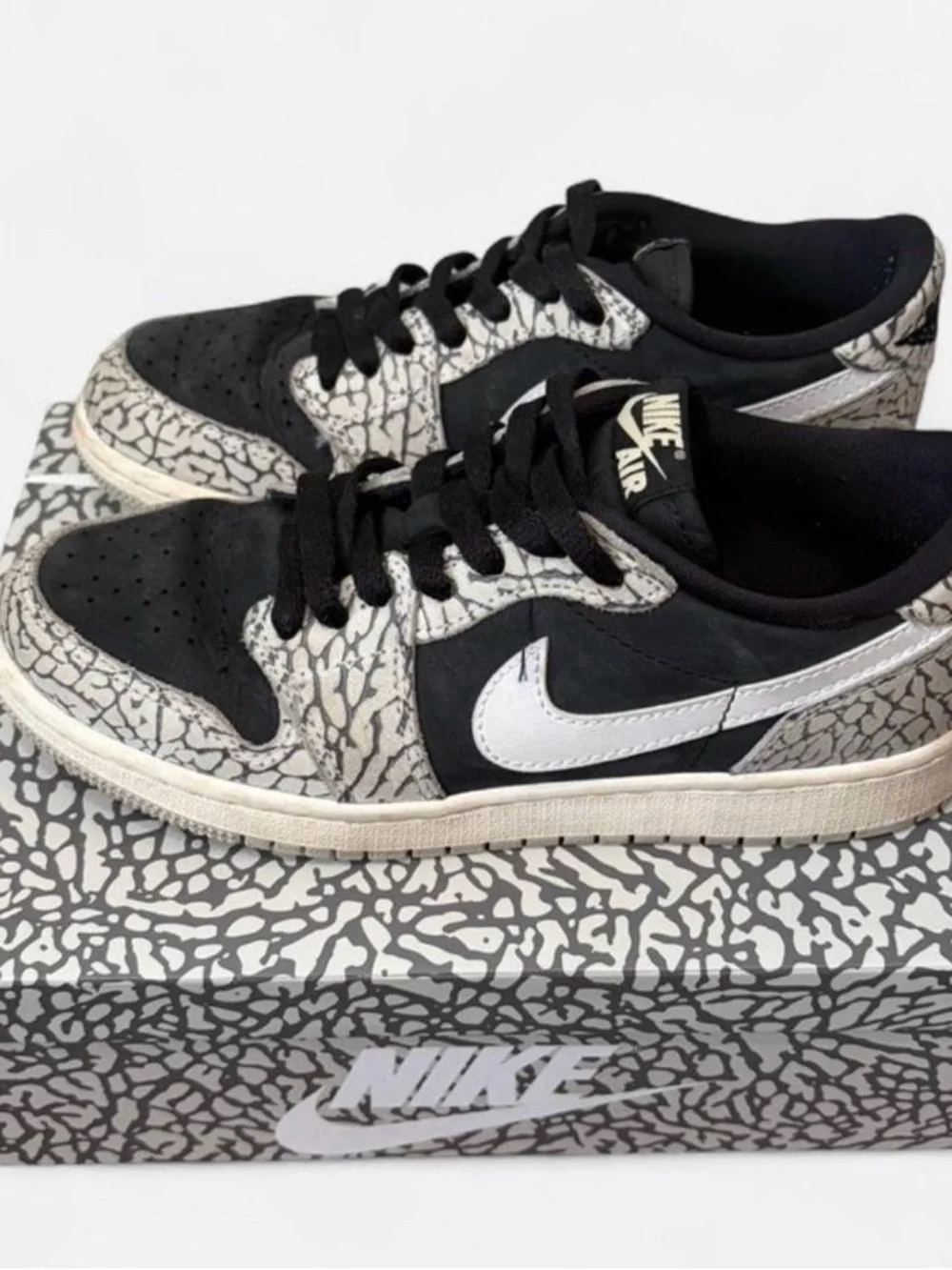Jordan Kids Low-Top Sneakers in Cream with Black Elephant Print
